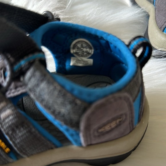 Keen Blue and Gray Toddler Shoes - Picture 7 of 10